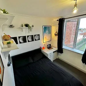  Homestay Custom House, 1 Room, 1 Ireland